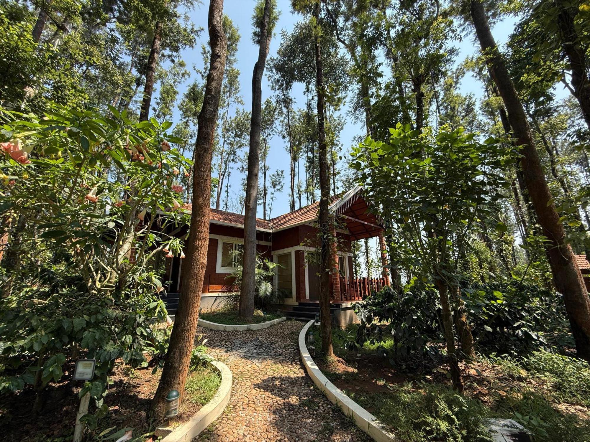 Coffee Grove Resort Chikmagalūr Екстериор снимка