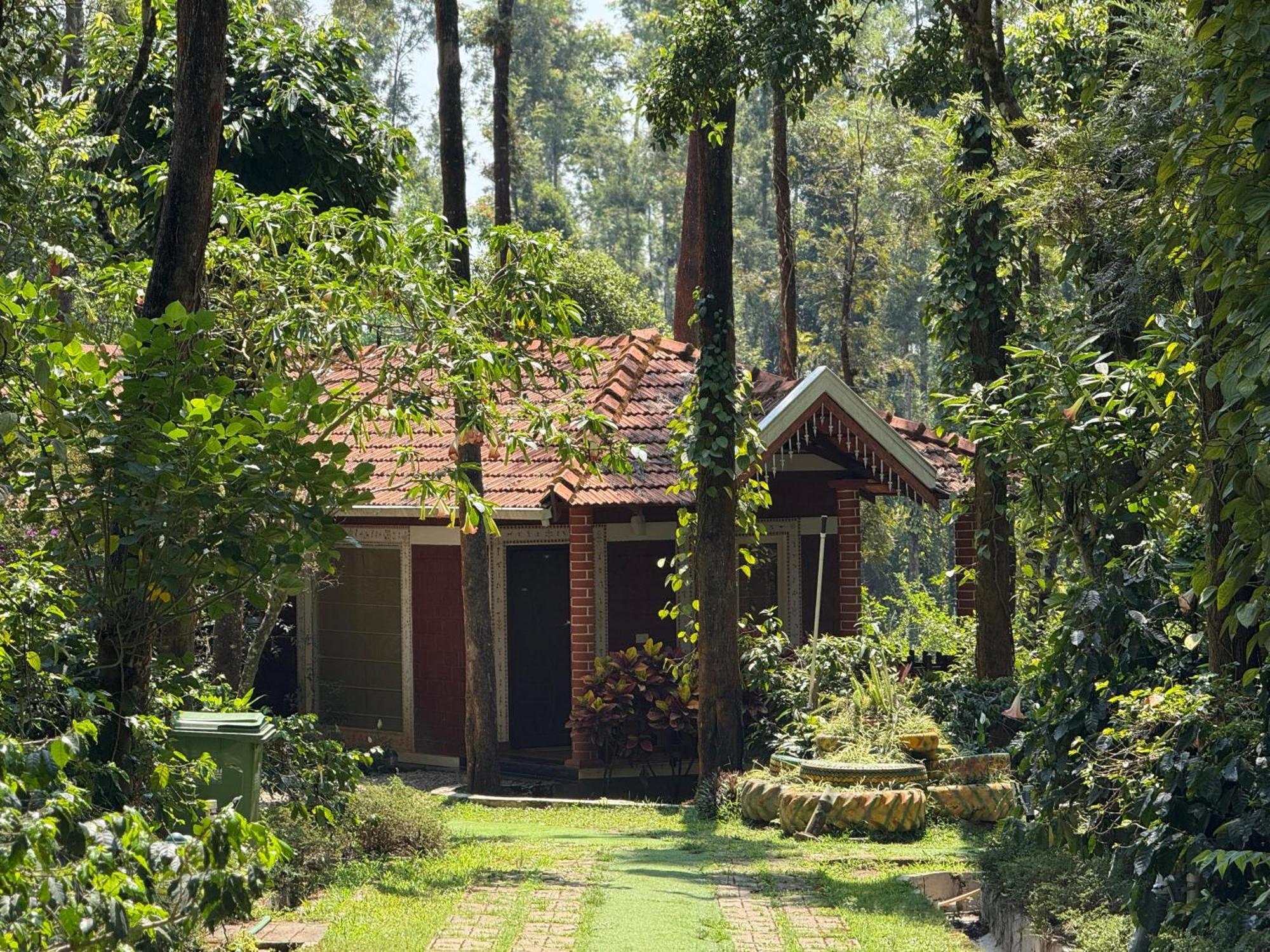 Coffee Grove Resort Chikmagalūr Екстериор снимка